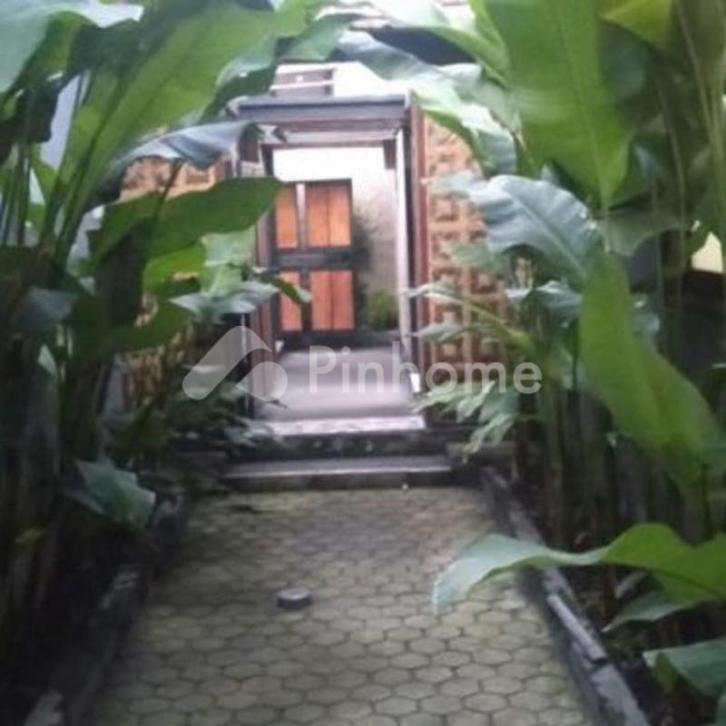 dijual rumah lingkungan asri dekat sawah di sayan - 1