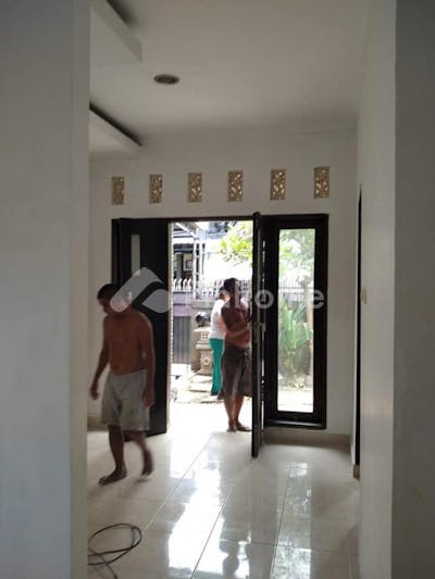 dijual rumah lokasi strategis di jalan siulan denpasar bali - 2