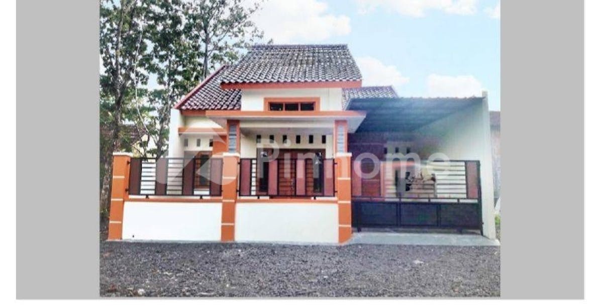 Dijual Rumah Lokasi Bagus Dekat Sindon Family Park di Jalan Raya Ngemplak - Gambar 1