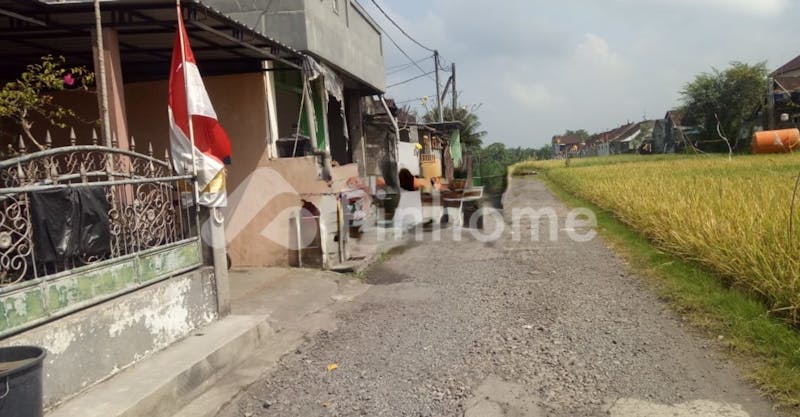 dijual rumah lokasi stategis dekat pasar di perumahan luhur damai  kediri - 1