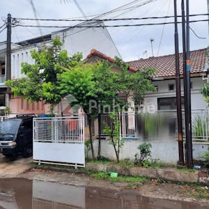 Disewakan Rumah Lokasi Strategis Dekat Swalayan di Taman Kopo Indah 1, Jl. Taman Kopo Indah 1 - Gambar 1