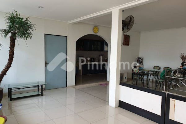 dijual rumah siap pakai di jelambar - 4