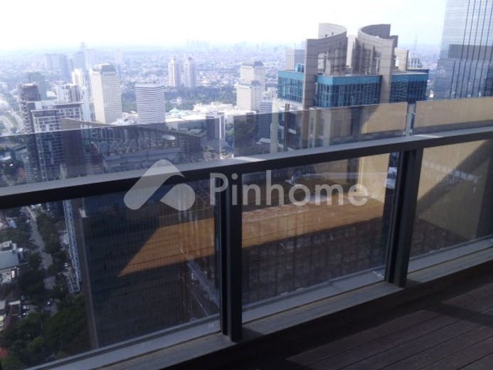 dijual apartemen lokasi strategis di apartment district 8  jl  senopati dalam no  8b - 6