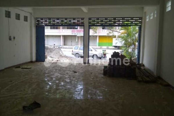 dijual ruko 3 lantai lokasi strategis di jl  dr  ir  soekarno - 4