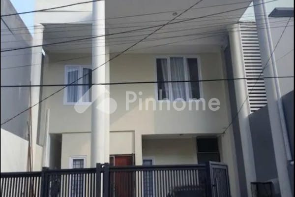 dijual rumah 2 lantai 7kt 1000m2 - 1