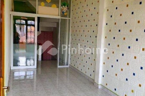 dijual rumah lokasi strategis dekat rumah sakit di jl  raya sesetan  gg  trijata - 3