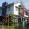 Dijual Rumah Lokasi Strategis di Jalan Emeralda Prima III - Thumbnail 3