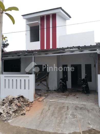 dijual rumah lokasi strategis di komplek cikupa citra raya - 1