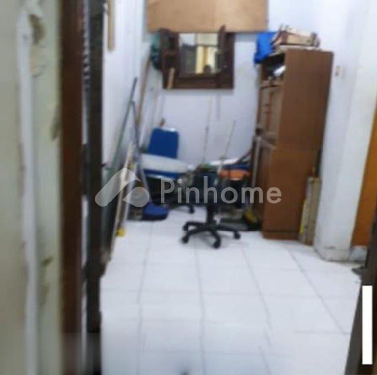 Disewakan Ruko 3 Lantai Sangat Cocok Untuk Investasi di Jl. Sriwijaya - Gambar 5