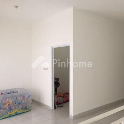 dijual rumah super strategis di jalan alam asri raya - 3