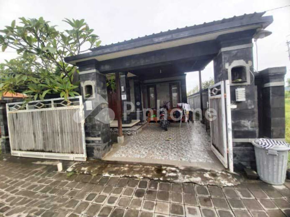 Dijual Rumah Jarang Ada Dilengkapi Gazebo di Jl. Dananjaya - Gambar 1