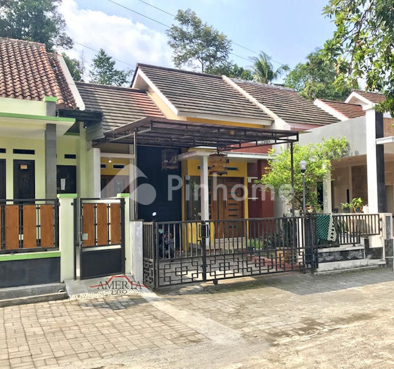 Dijual Rumah Lokasi Strategis Dekat Jogja Bay di Jl. Raya Wedomartani - Gambar 2