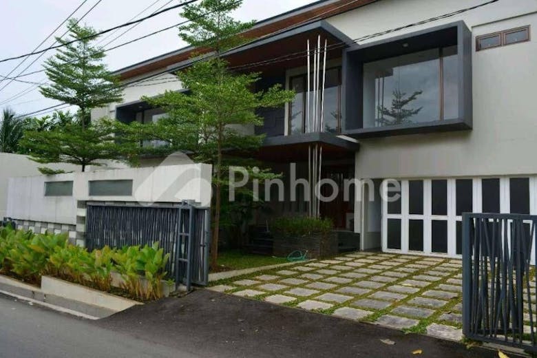 dijual rumah fasilitas terbaik di jalan fatmawati - 1