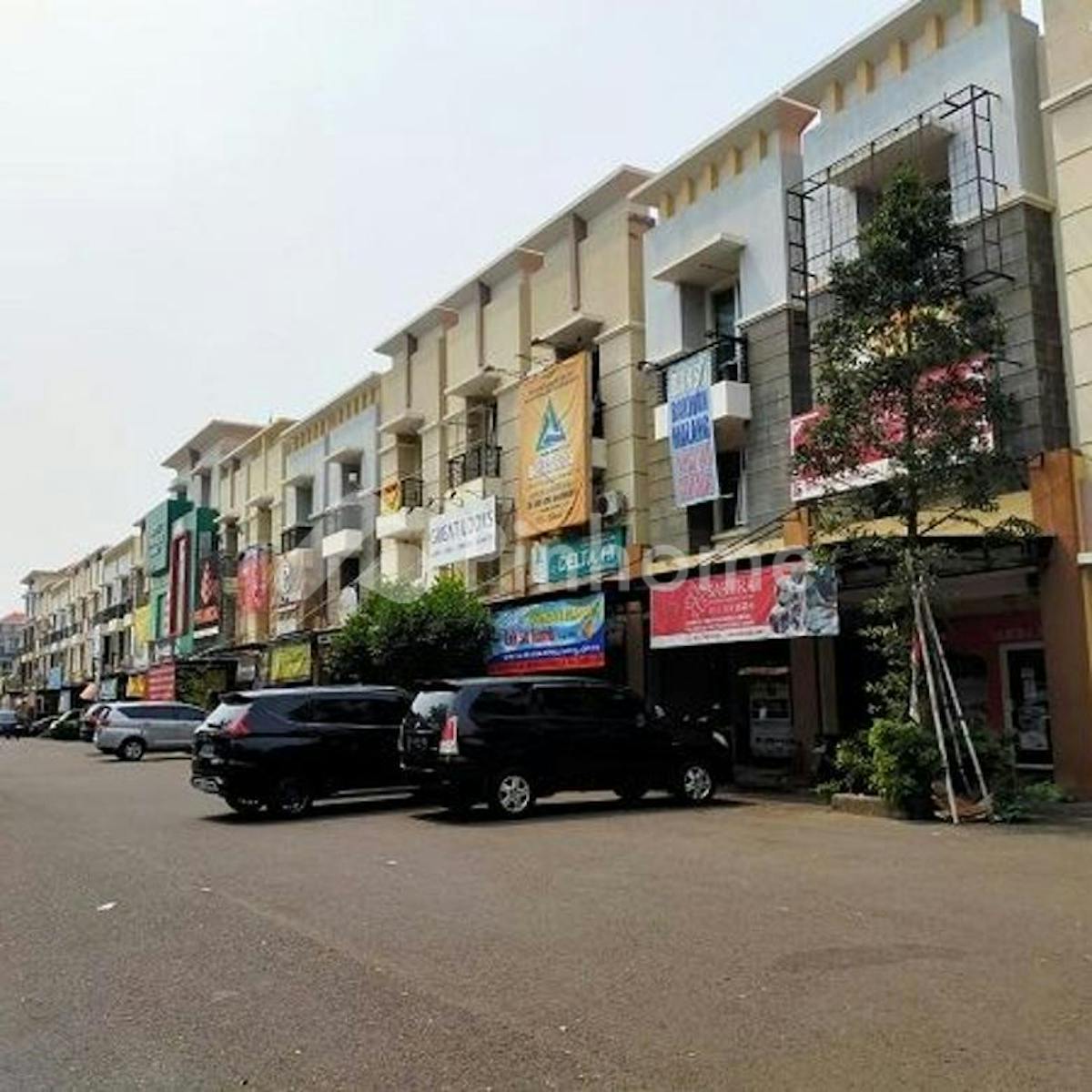 Dijual Ruko Lokasi Strategis di Jl. Harapan Indah Boulevard - Gambar 1