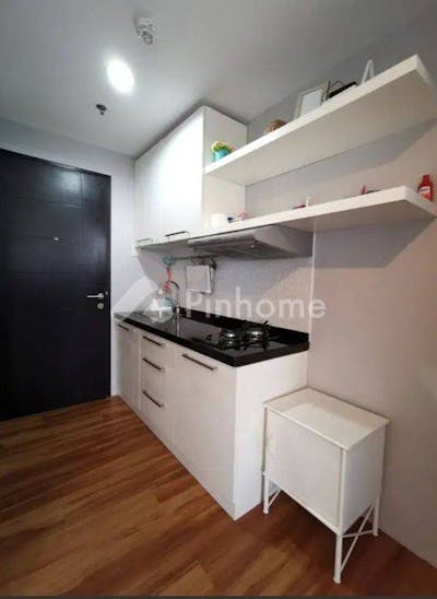 dijual apartemen siap huni di apartemen belmont residence - 5