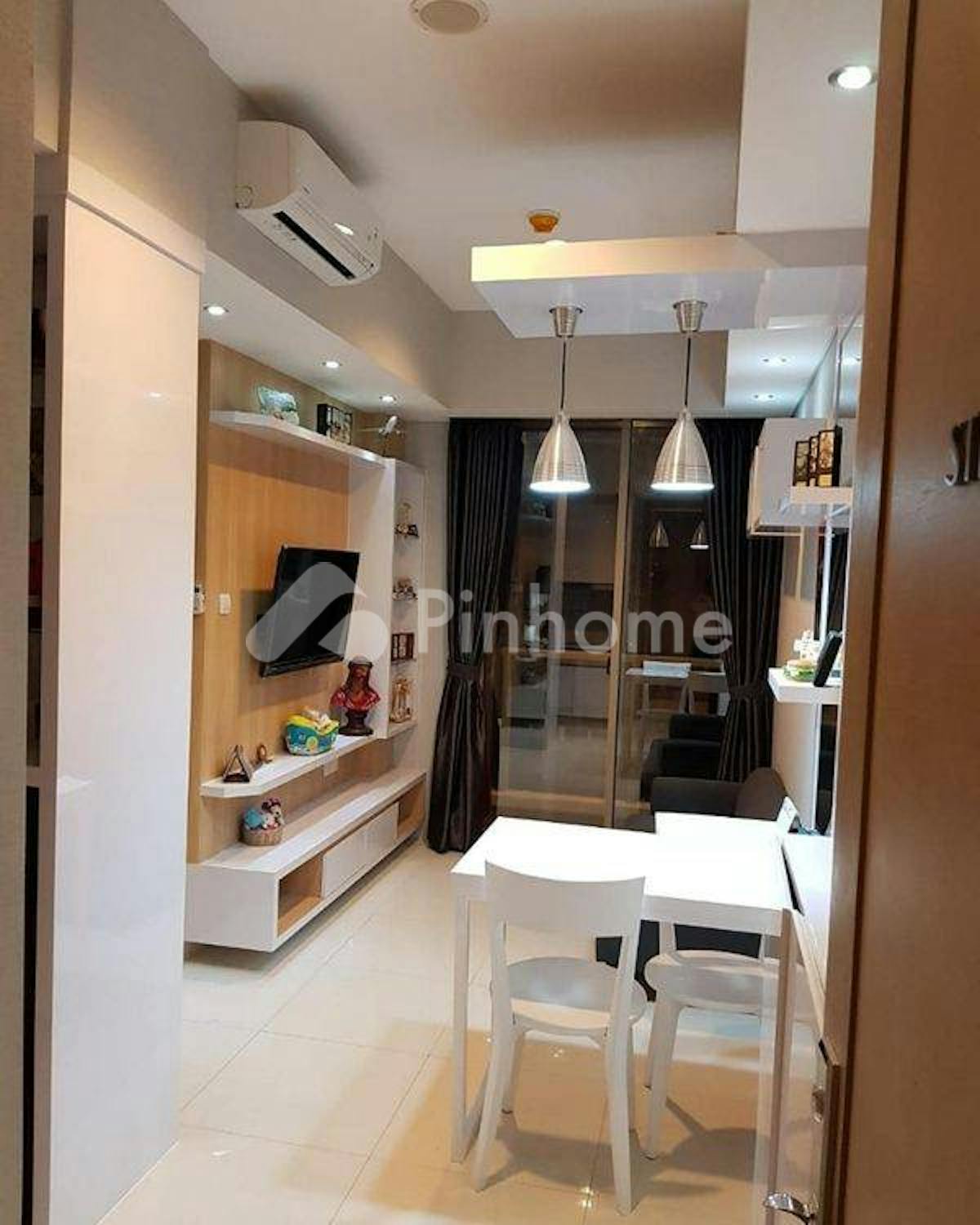 Disewakan Apartemen Harga Terbaik di Taman Anggrek Residences, Jl. Tj. Duren Timur 2 - Gambar 1