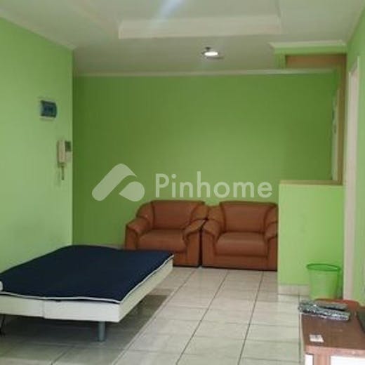 disewakan apartemen 2br 98m2 di  french walk jl  boulevard barat raya kelapa gading - 2