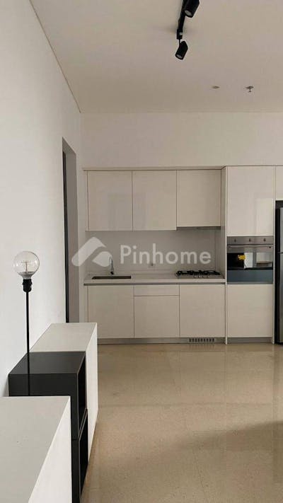 dijual apartemen lingkungan nyaman di senopati suites 2 location  jl  senopati no  41  kebayoran baru  jakarta selatan  daerah khusus ibukota jakarta 12190 - 4