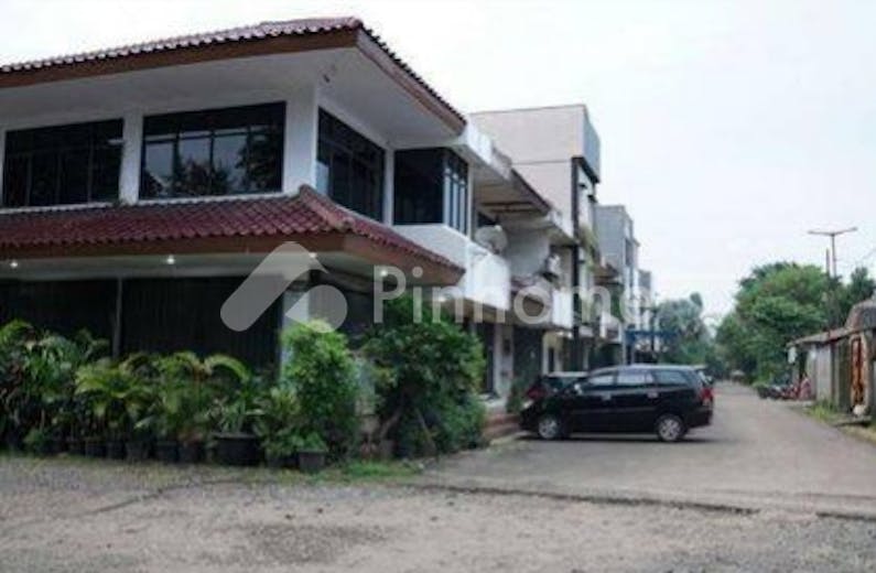 dijual ruko super strategis di taman kebon jeruk intercon  jl  perumahan corn kebun jeruk - 1