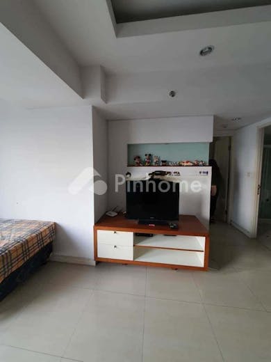 dijual apartemen lokasi strategis di grogol  jakarta barat - 3