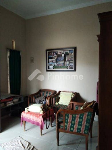 dijual rumah harga terbaik di jl  griya taman landung - 2