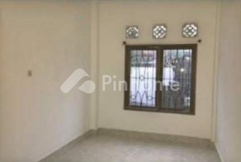 dijual rumah bebas banjir dekat rumah sakit di jl  ahmad yani - 3