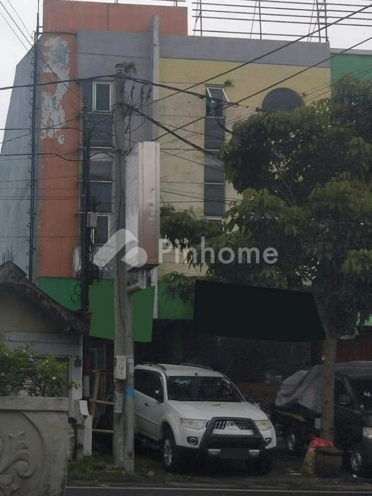 Disewakan Ruko Lokasi Strategis di Jl Sukarno Hatta, Malang - Gambar 1