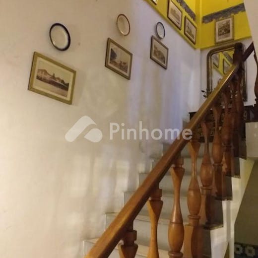 dijual rumah bebas banjir di jl  ciujung - 8