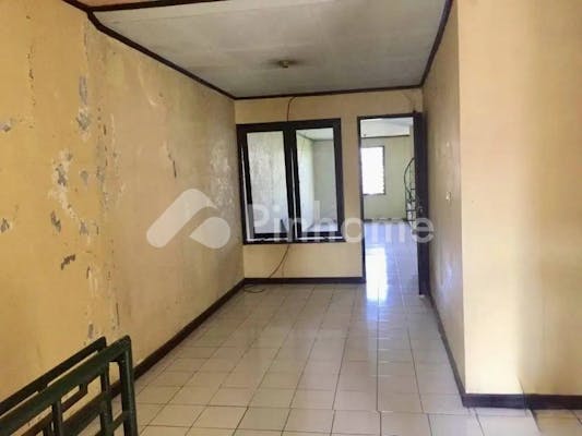 dijual rumah siap pakai dekat mall di jl  komplek kawaluyaan bandung - 2