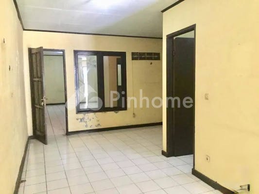 dijual rumah siap pakai dekat mall di jl  komplek kawaluyaan bandung - 3