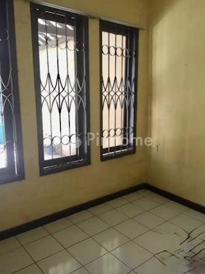 dijual rumah siap pakai dekat mall di jl  komplek kawaluyaan bandung - 4