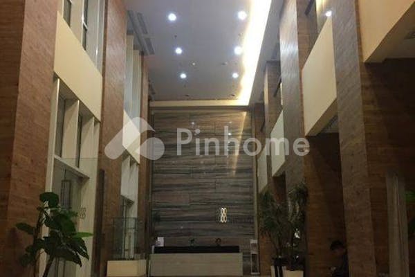 dijual apartemen lokasi strategis di westmark tomang - 3