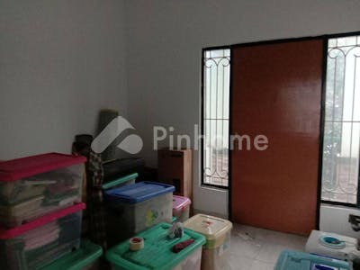 dijual rumah lokasi strategis di pondok kacang barat - 2