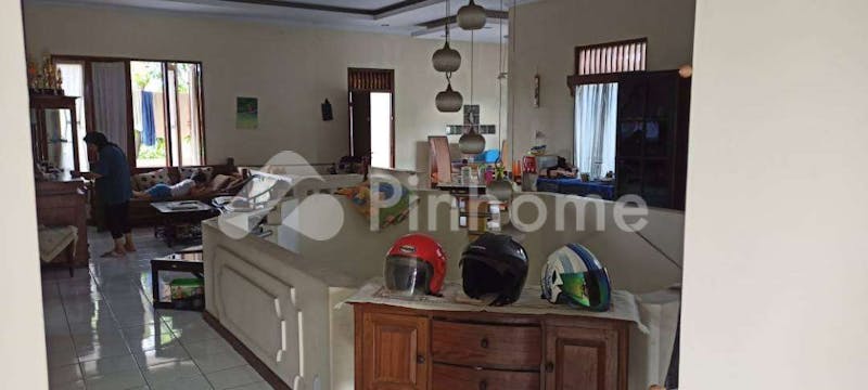 dijual rumah lokasi strategis di jalan lenteng agung - 3