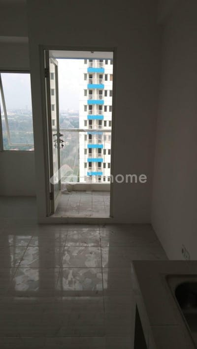 dijual apartemen 1br lokasi strategis di puncak cbd  jl  keramat kali - 2