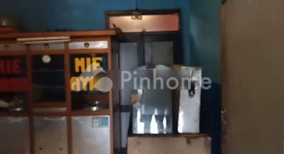 dijual ruko siap pakai di jl  sadarmanah - 4