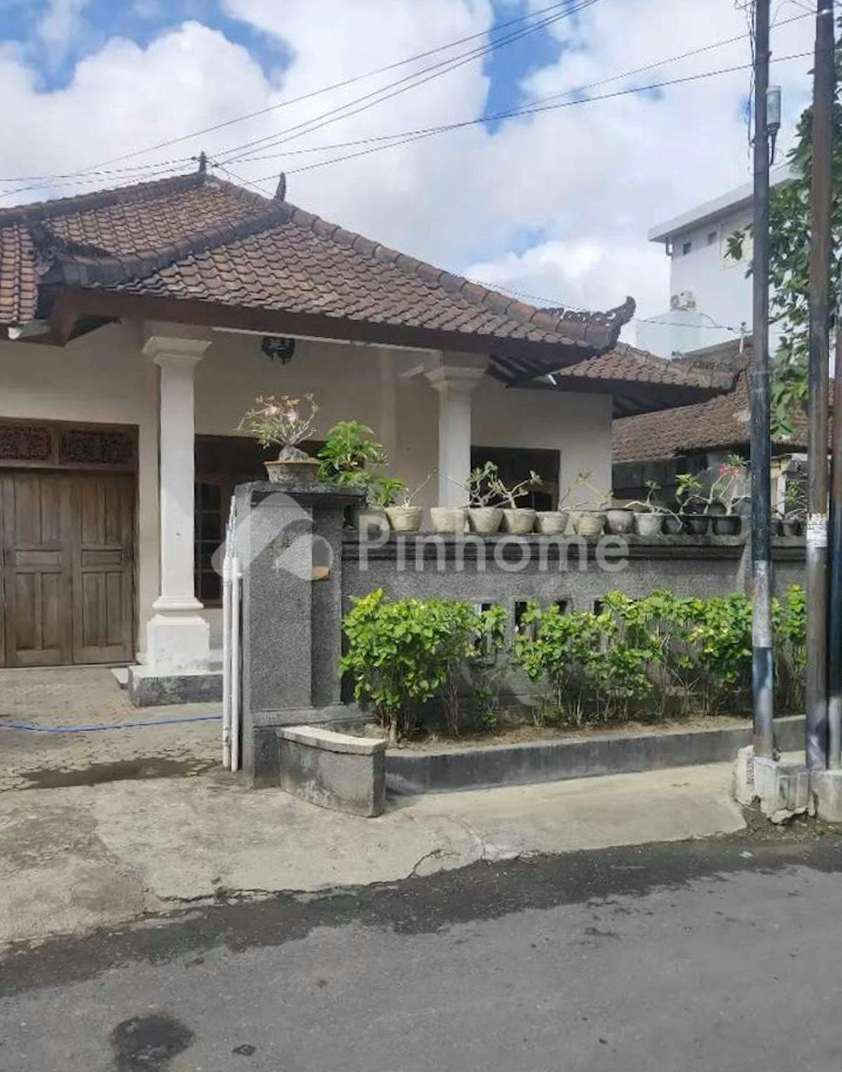 Disewakan Rumah Lokasi Strategis di Renon, Denpasar, Bali - Gambar 1