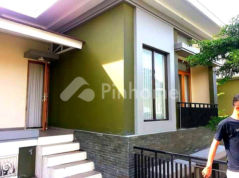 dijual rumah lokasi strategis dekat rs di jalan palagan - 1