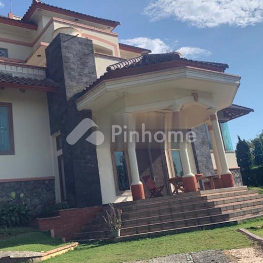 dijual rumah siap pakai di villa bukit trawas pasuruan - 1