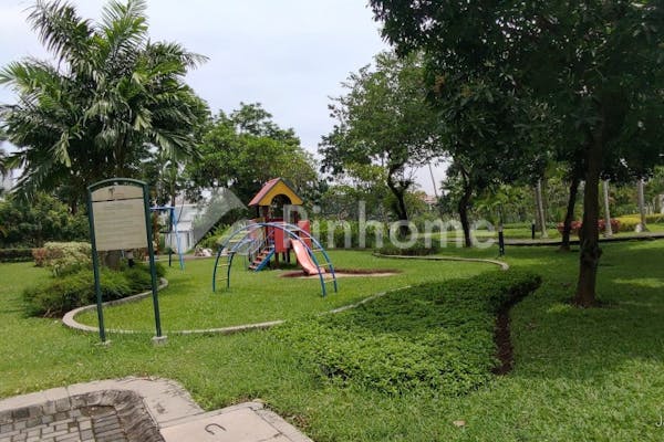 dijual apartemen 4br siap huni di condominium graha famili - 8