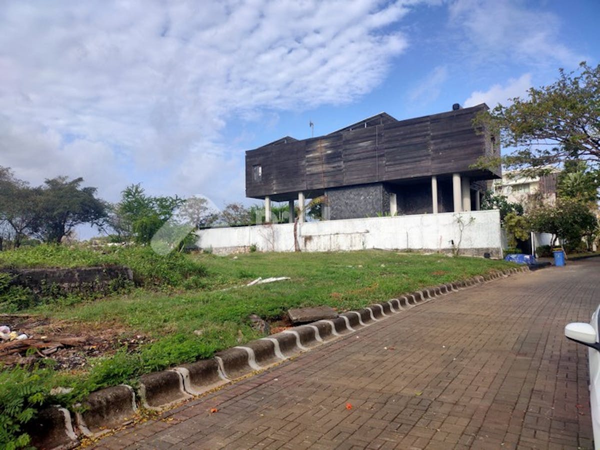 Dijual Tanah Residensial di Cluster Hole 17 Pecatu Indah Resort Dreamland - Gambar 1