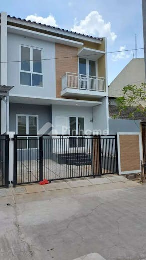 dijual rumah lokasi strategis di bintara - 1