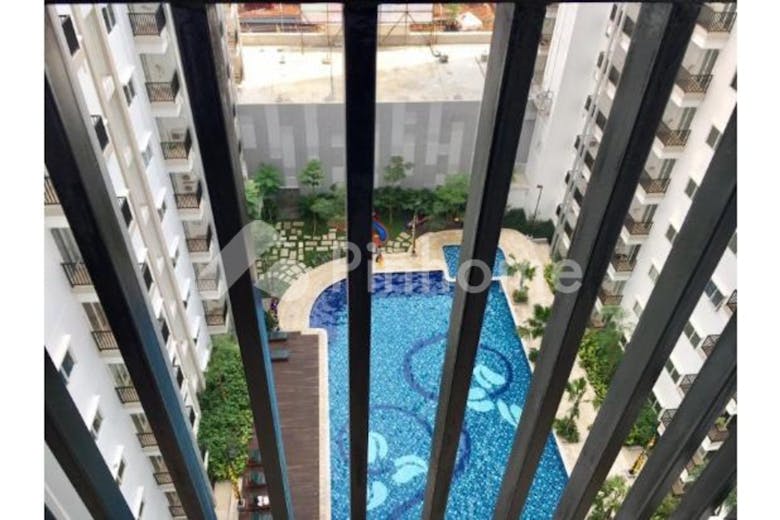 dijual apartemen harga terbaik dilengkapi kolam renang di signature park grande  jl  letjen mt  haryono no kav  20  rw 1 - 9