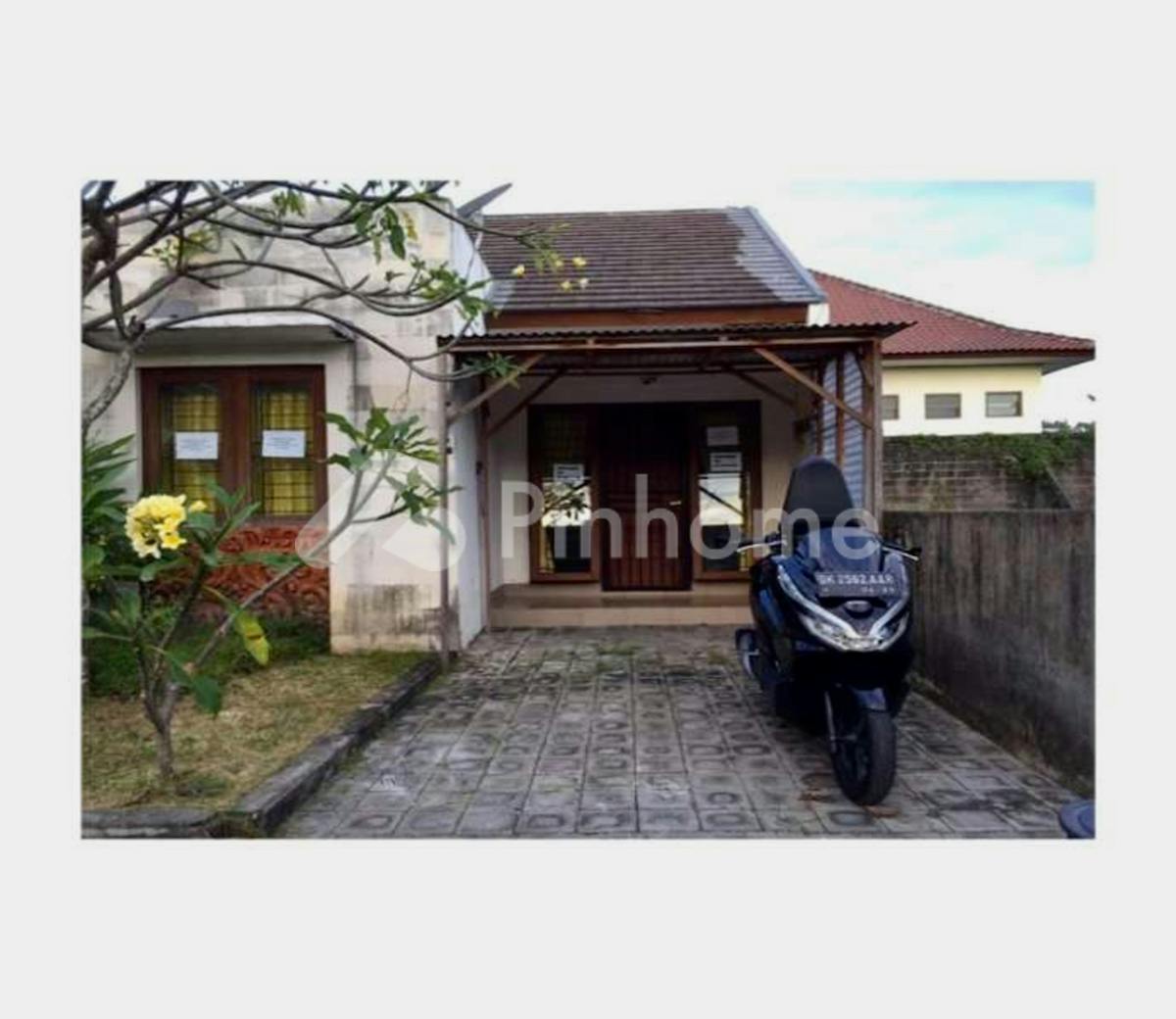 Dijual Rumah Fasilitas Terbaik Dilengkapi Kolam Renang di Jl. Segara Wisnu, Gianyar - Gambar 1