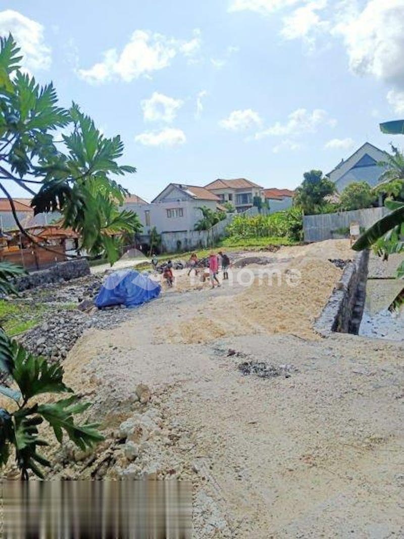 dijual tanah residensial lokasi bagus di raya semer kerobkan - 1