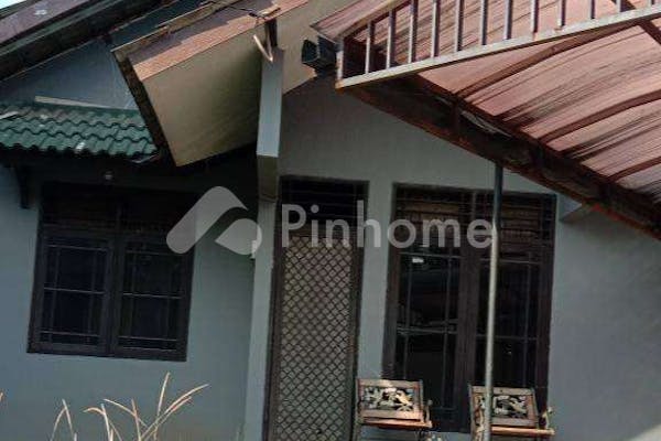 dijual rumah lokasi strategis di nirwana estate cibinong