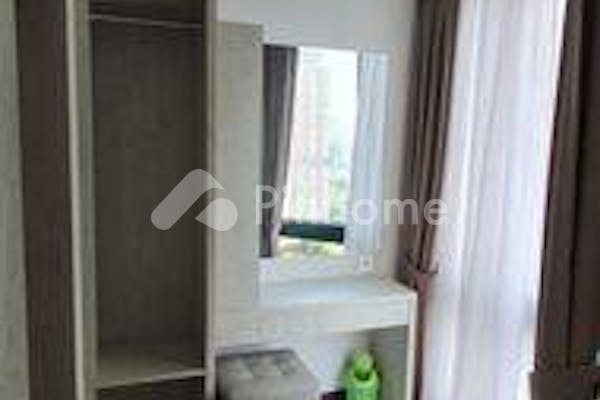 disewakan apartemen sangat cocok untuk investasi dekat mall di apartemen taman anggrek  jl  letjen s  parman no kav  21  rt 12 rw 1 - 17