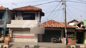 dijual ruko lokasi strategis di kotabaru