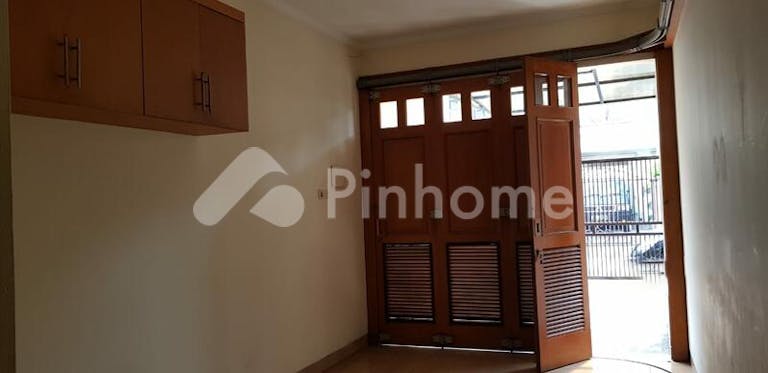 dijual rumah harga terbaik di jl  raya gading kirana - 4