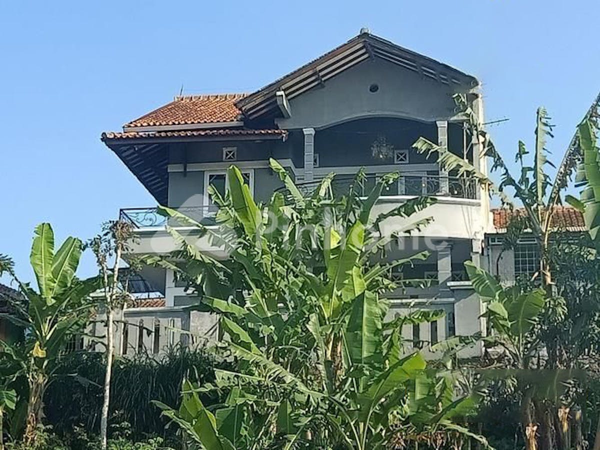 Dijual Rumah Sangat Cocok Untuk Investasi di Jalan Nasional Sumedang - Gambar 1